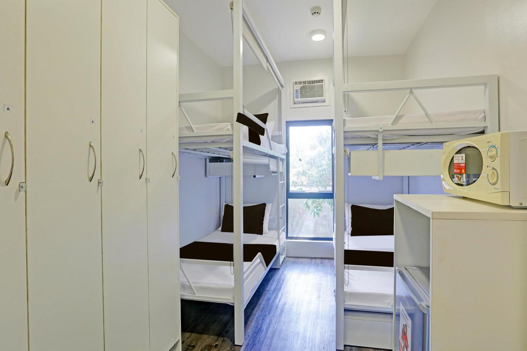 Spot On Classy Bunkbeds Near Makati Manila Formerly Mytown Madrid Taguig Extérieur photo